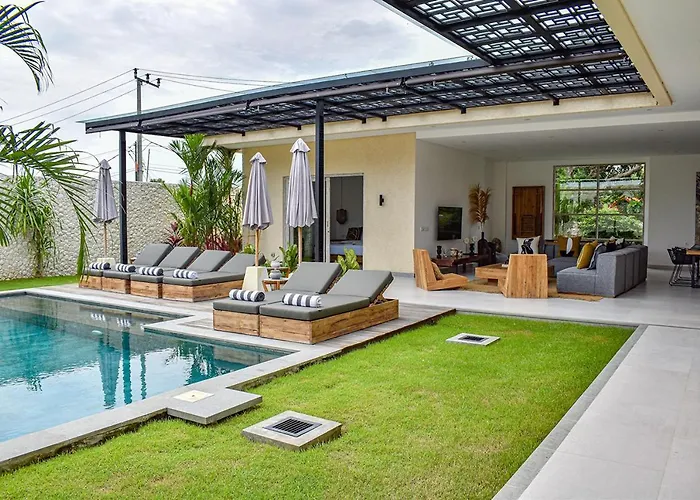 Villa Costa Azzurra By Balisuperhost Jimbaran